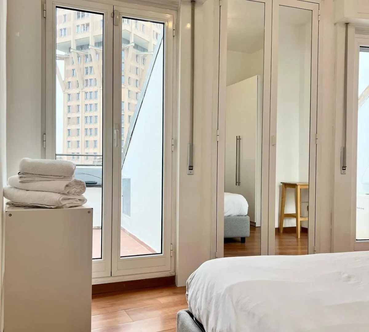 Comecasa 2 Bedrooms Apartment 450Mt From Duomo Milan Italy